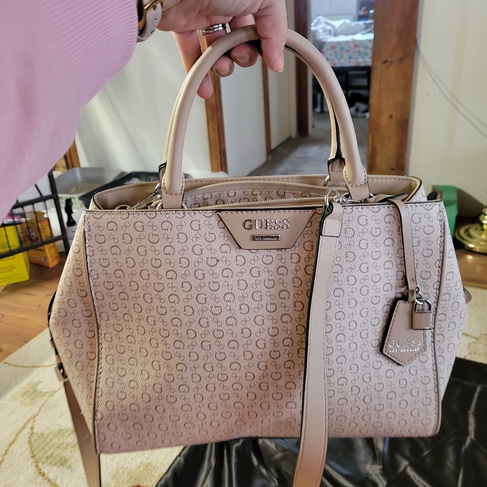 New Guess Purse Beige